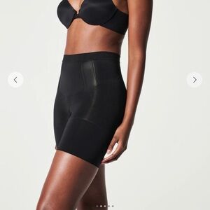 Spanx Mid-Thigh Short Shapewear